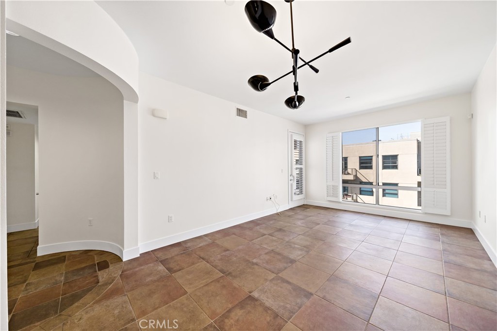150 The Promenade N 511 Sold Property