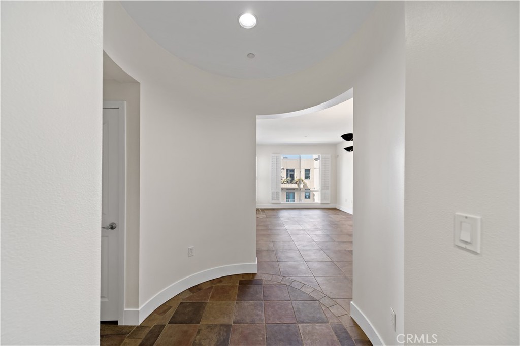 150 The Promenade N 511 Sold Property