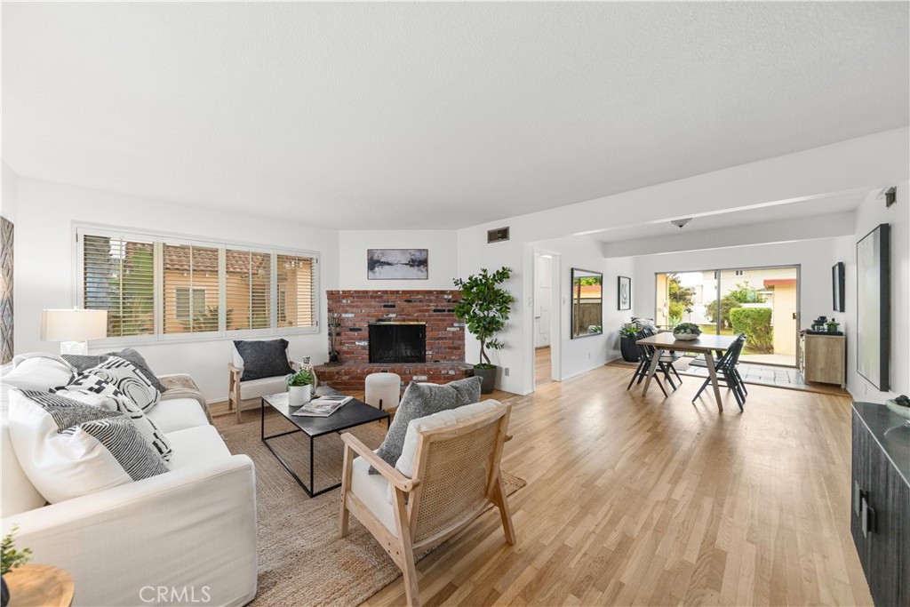 824 Loma Avenue Sold Property