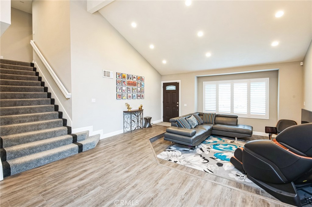 1338 Crestmont Drive Sold Property