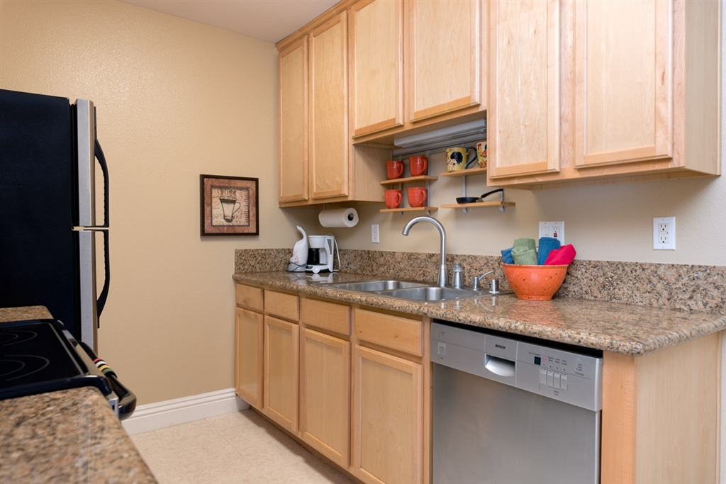 239 Ebony Ave 5 Sold Property