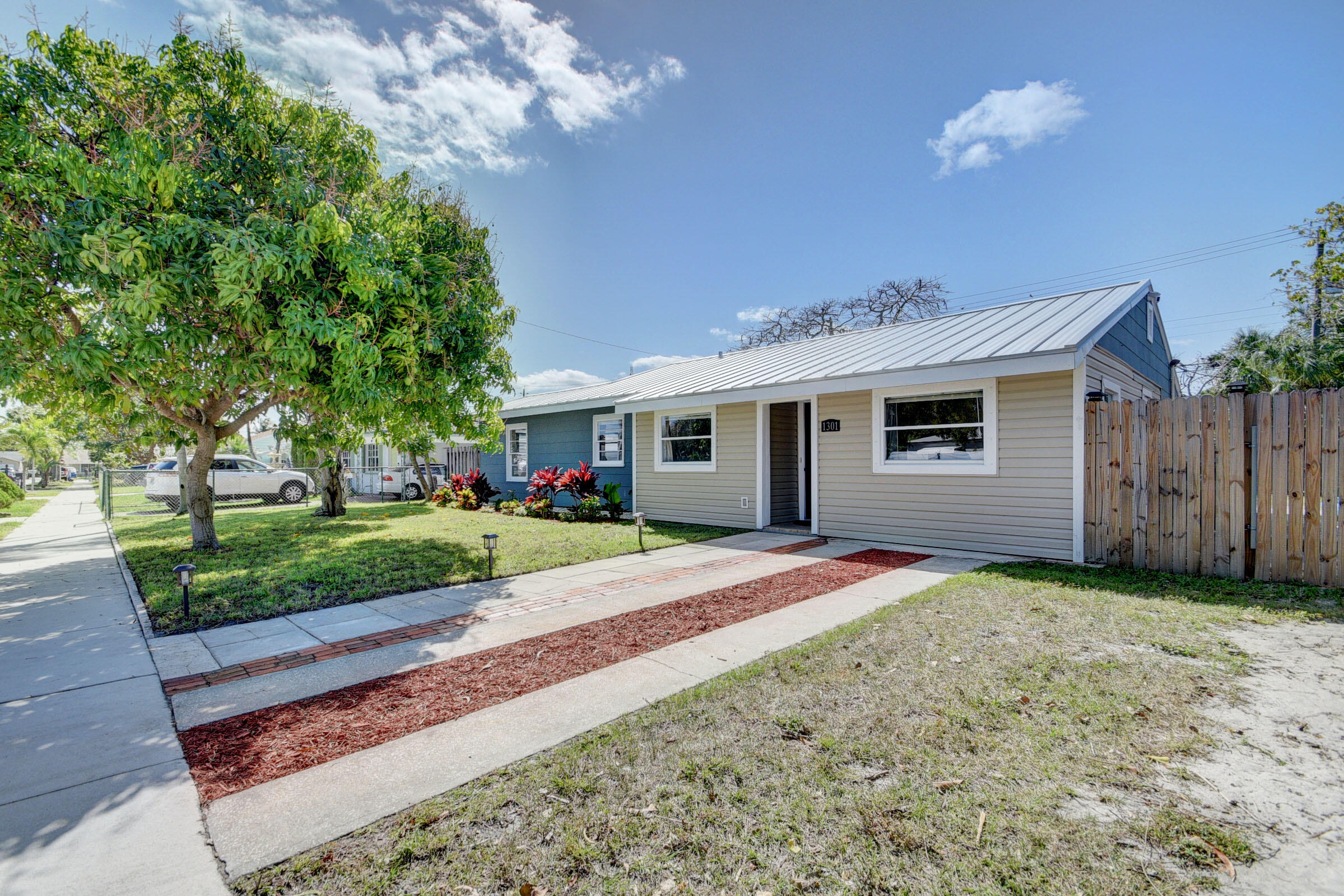 1301 Crestwood Boulevard Sold Property