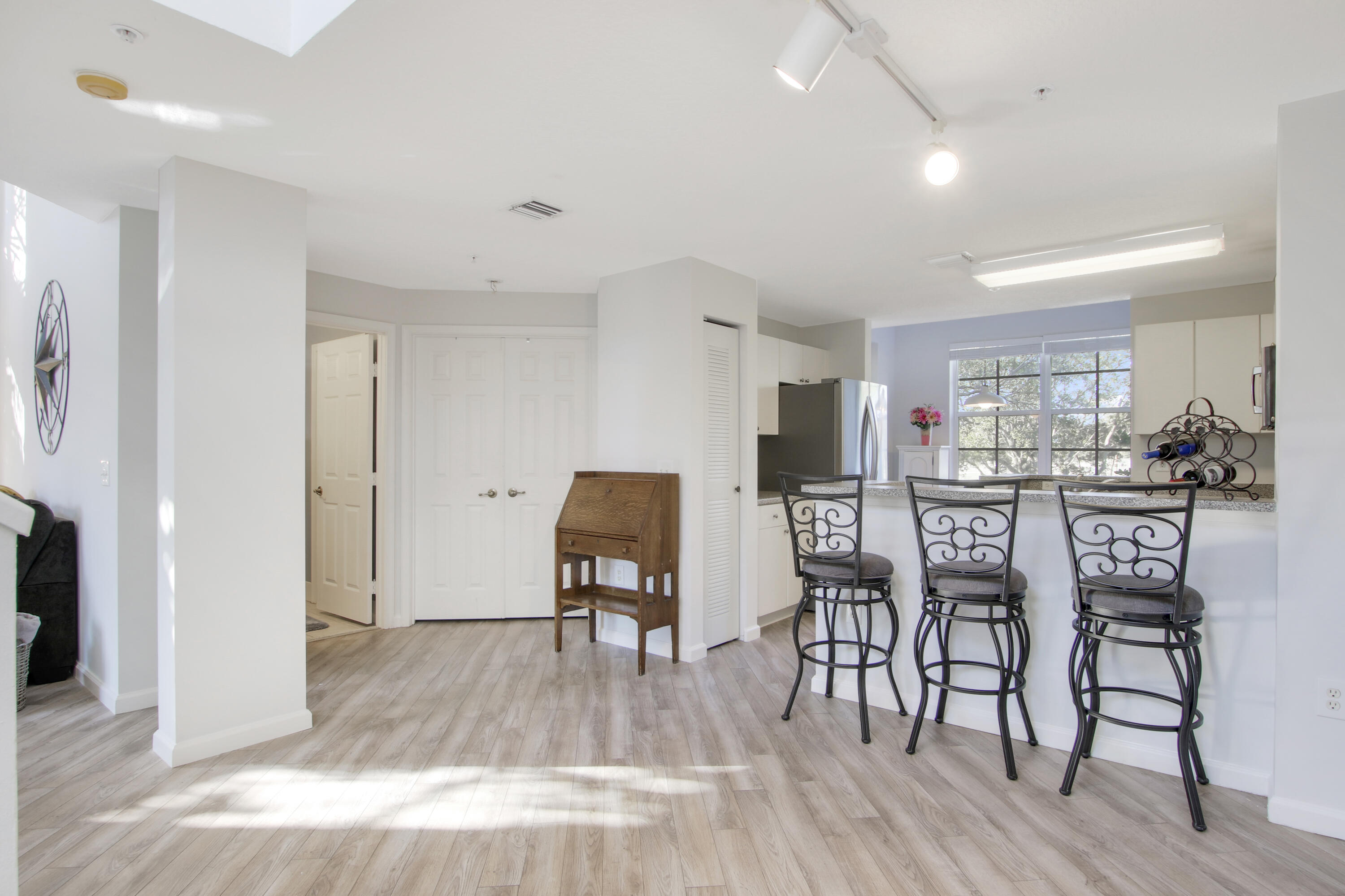 1116 University 24 Boulevard 24 Sold Property