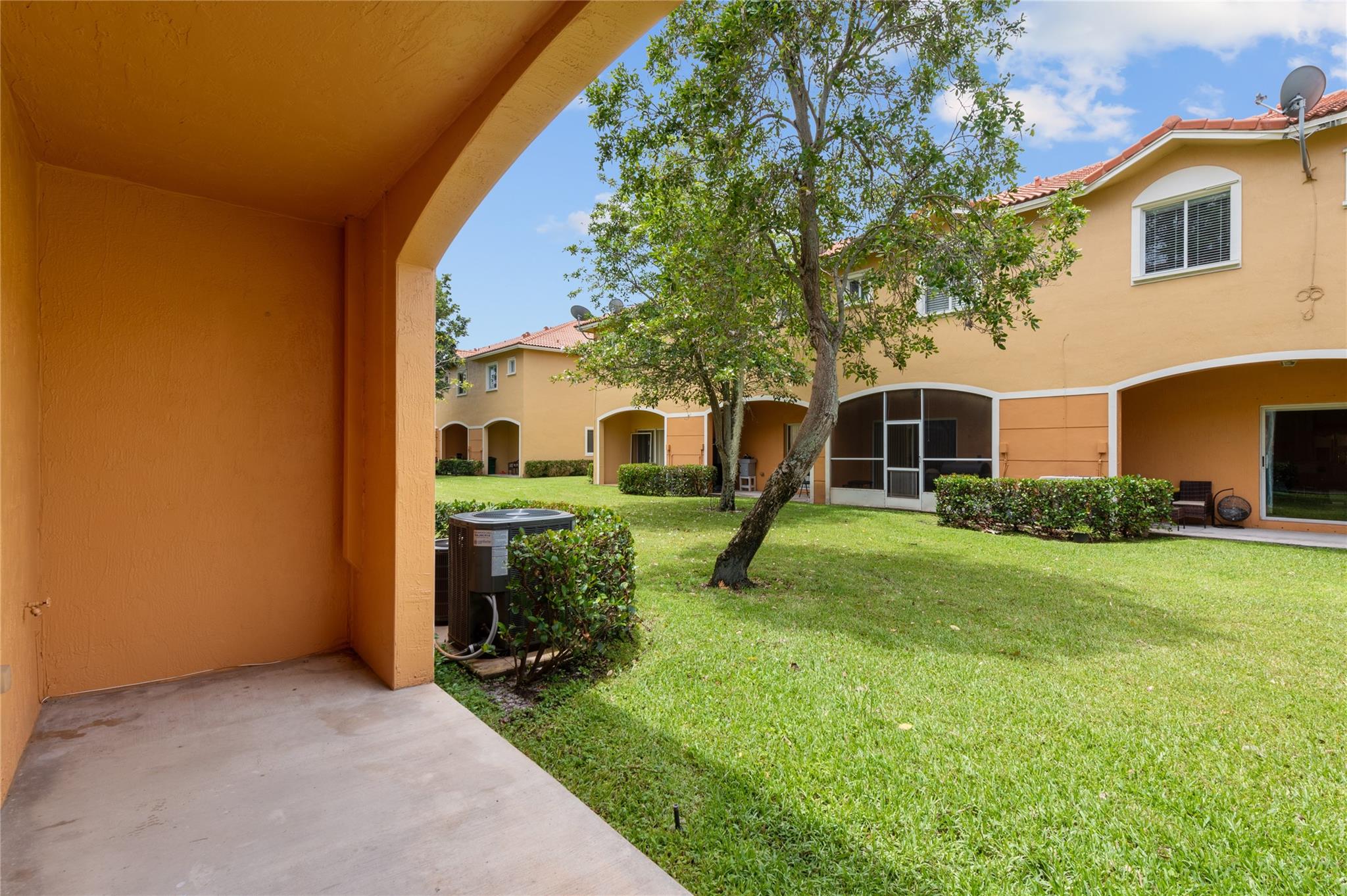 491 Saint Tropez Ln 491 Sold Property