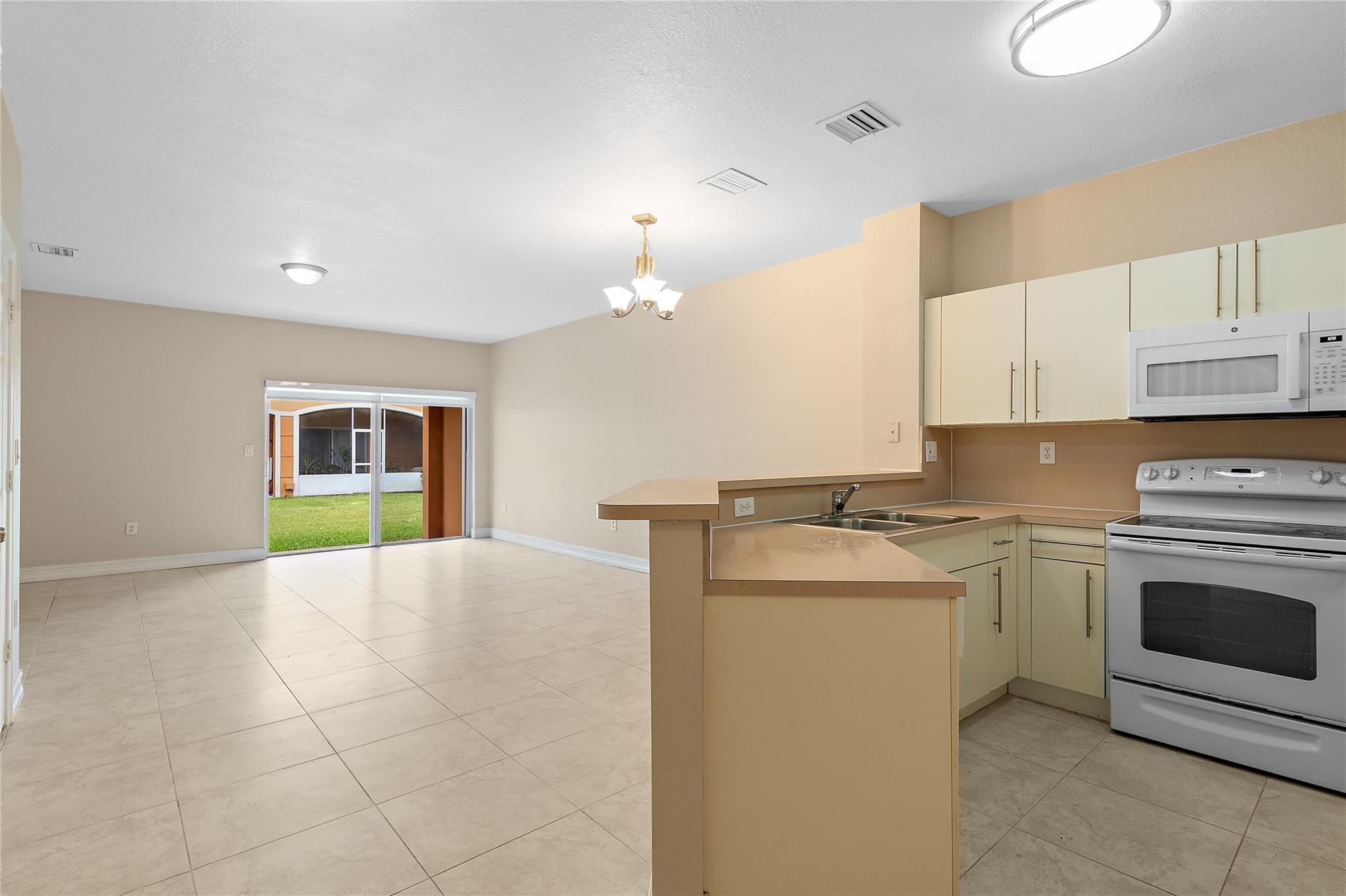 491 Saint Tropez Ln 491 Sold Property