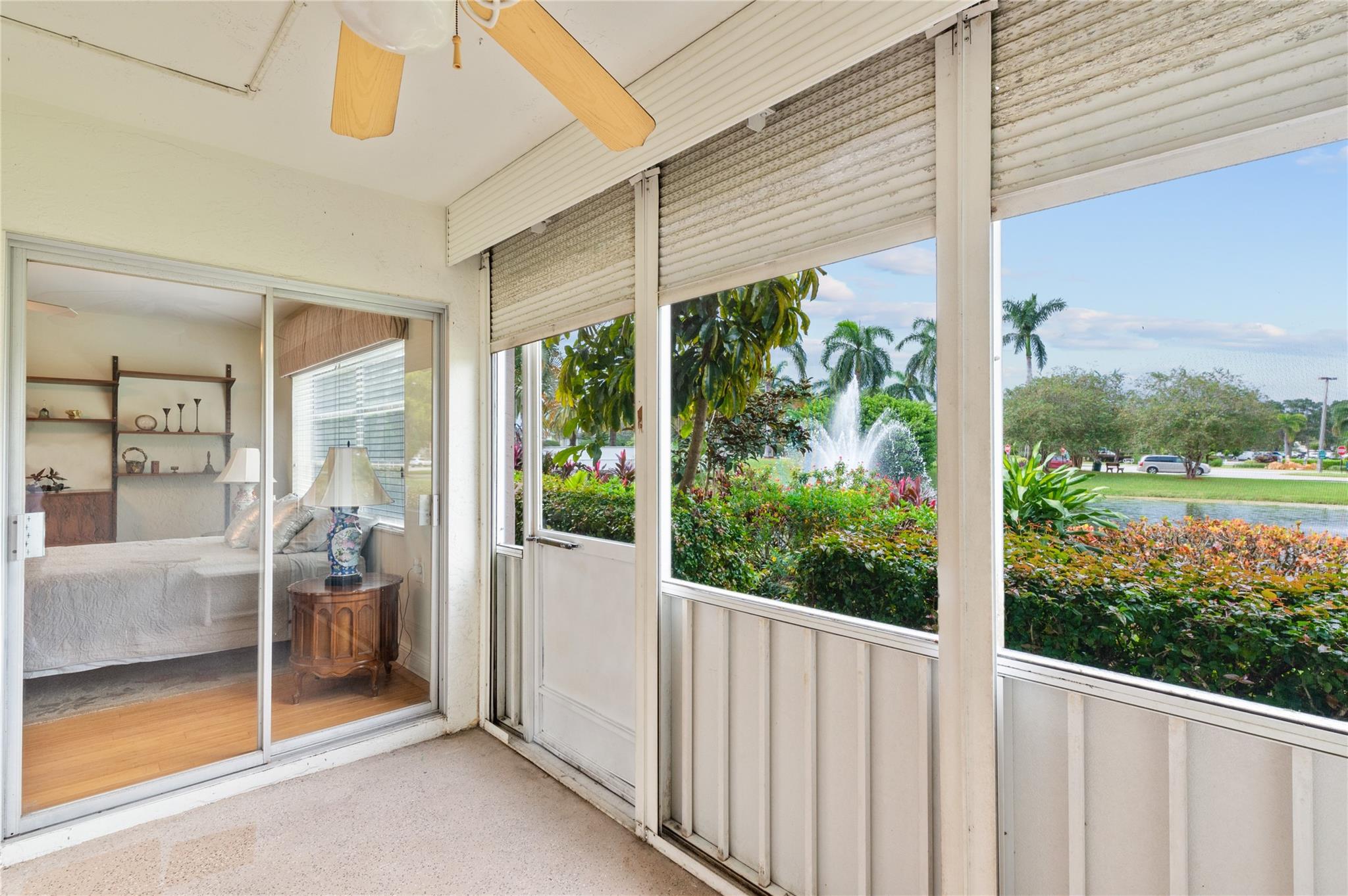 1101 Bahama Bnd C1 Beautiful 1st floor lake view from your patio!