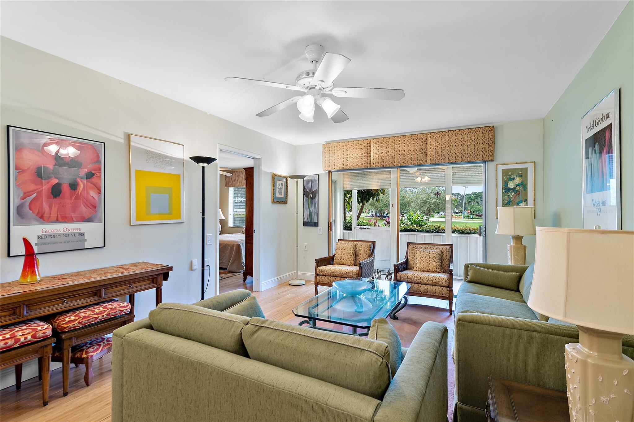 1101 Bahama Bnd C1 Beautiful living room with lots of natural light!