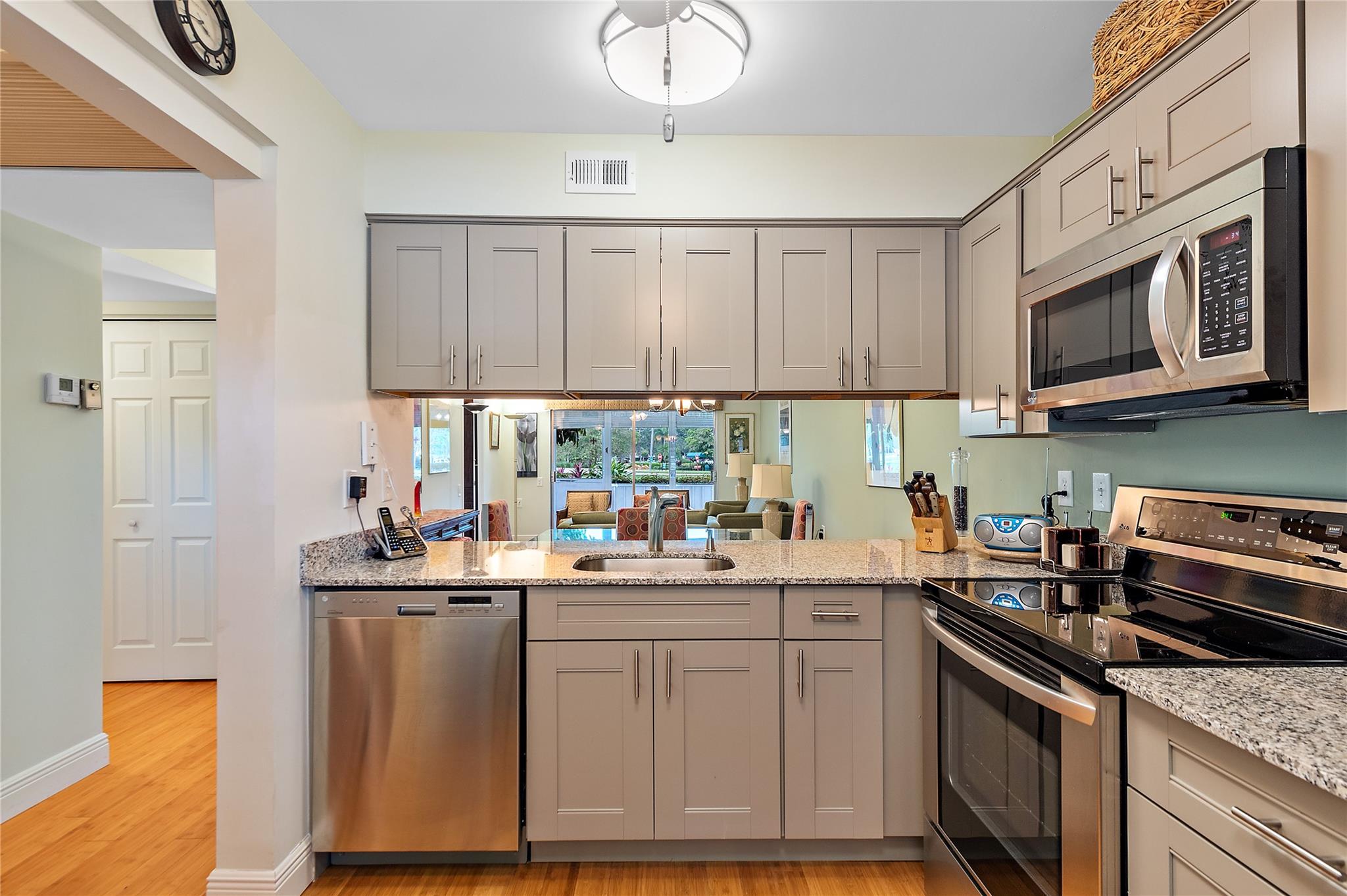 1101 Bahama Bnd C1 Lots of cabinet space!