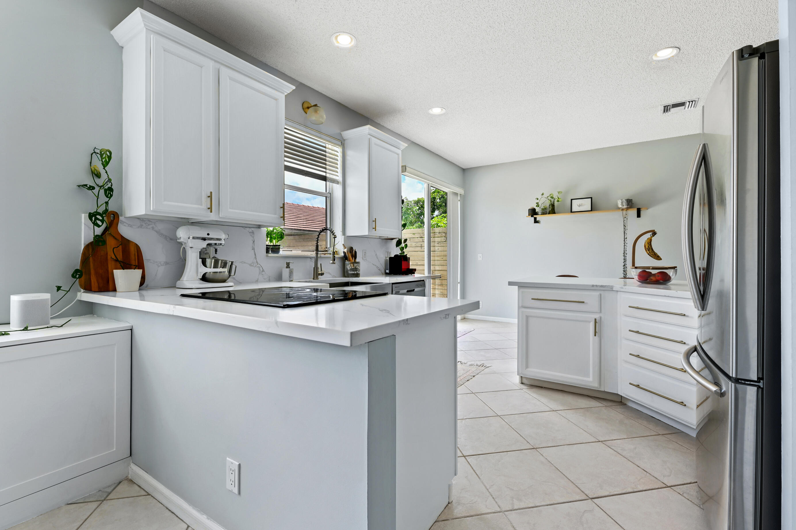 6048 Savannah Way Sold Property