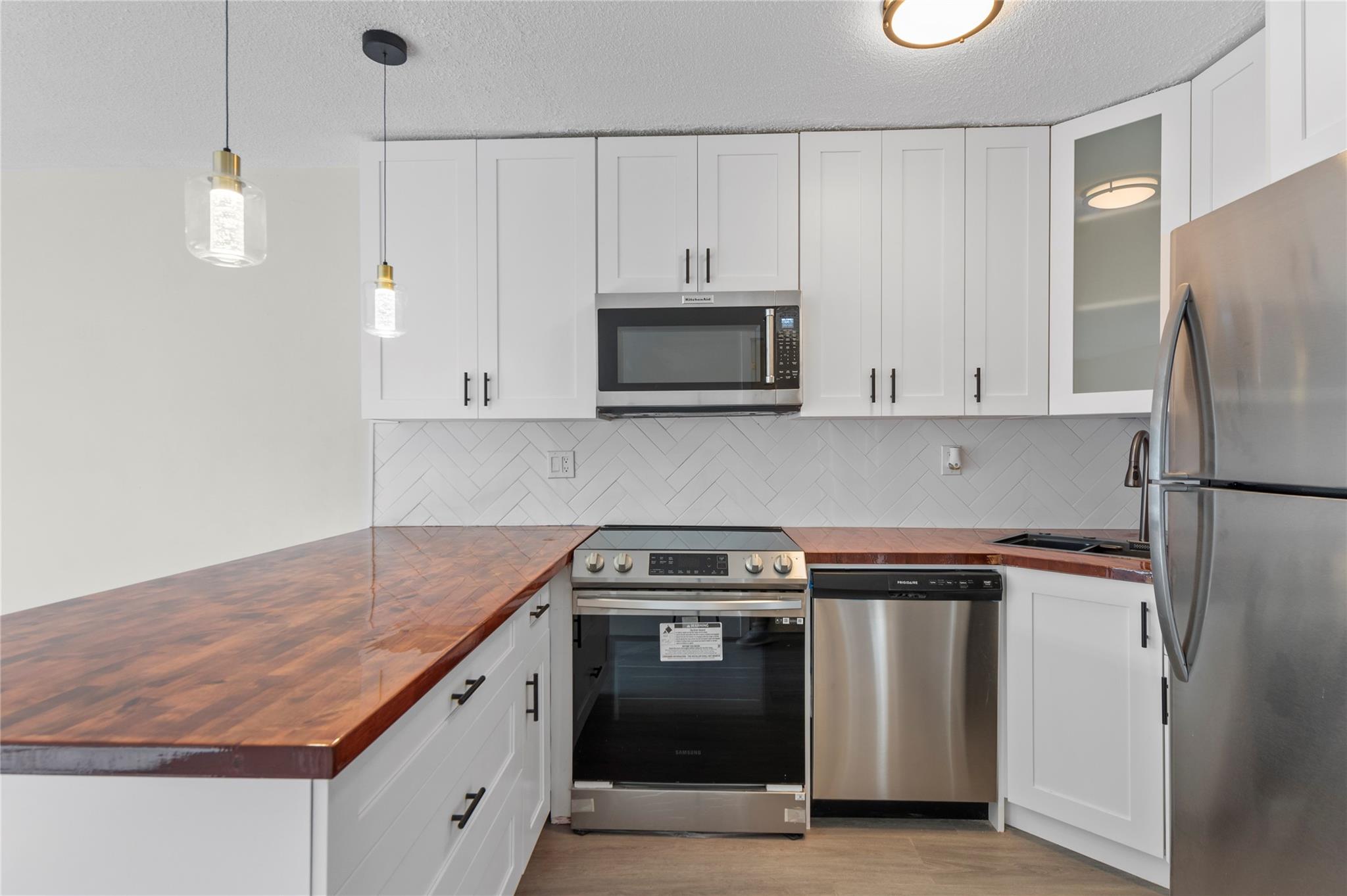 6200 NE 22nd Way 108 Sold Property