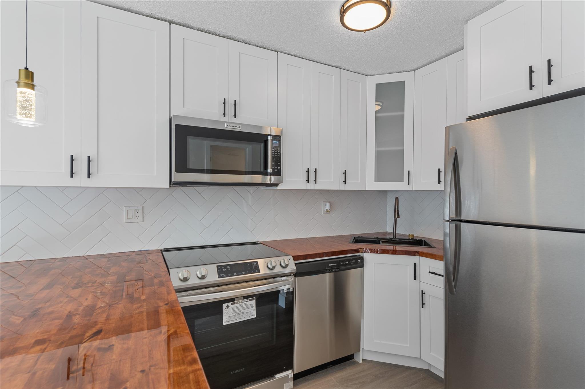 6200 NE 22nd Way 108 Sold Property