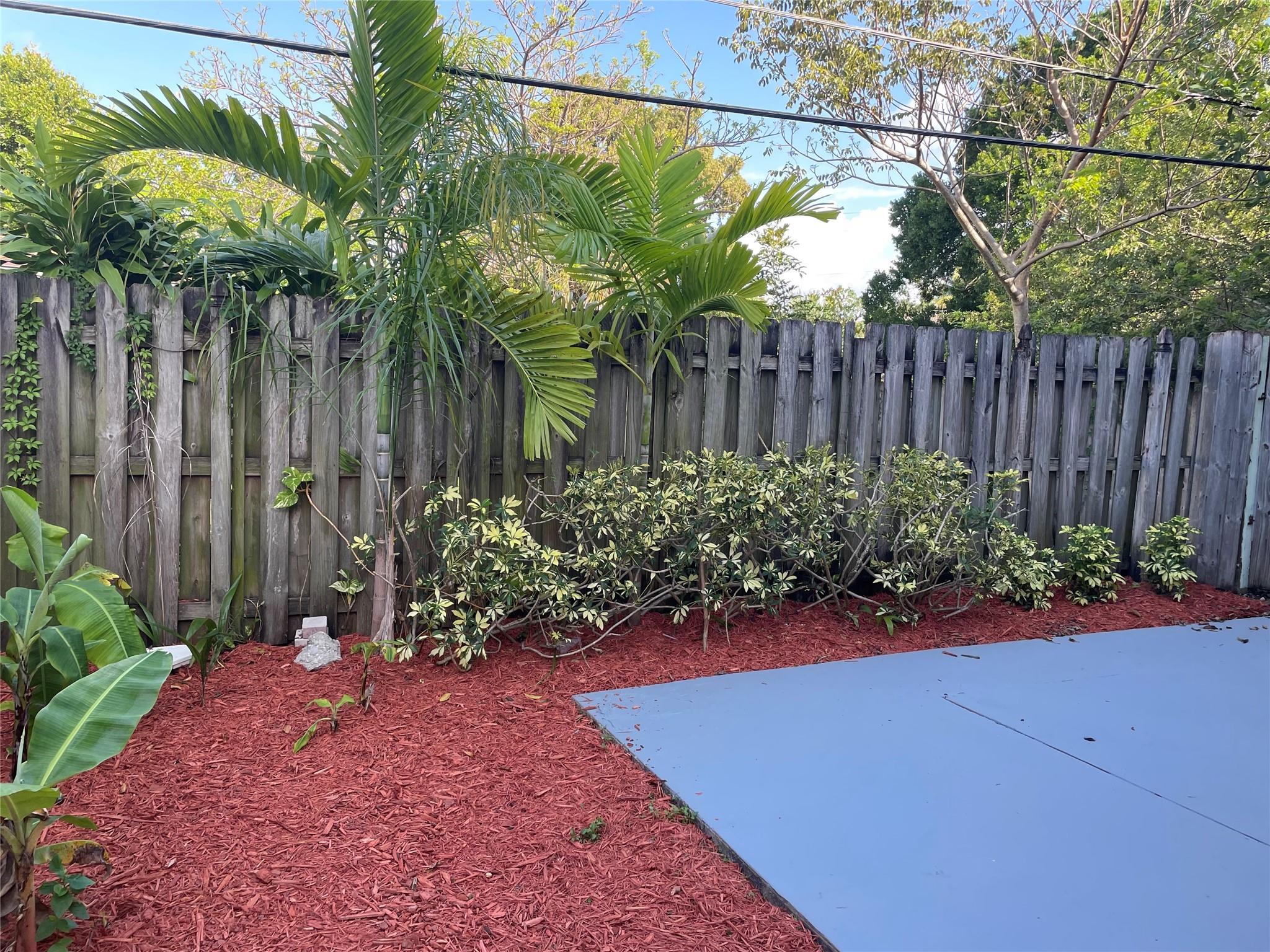 1423 Holly Heights Dr 3 Sold Property
