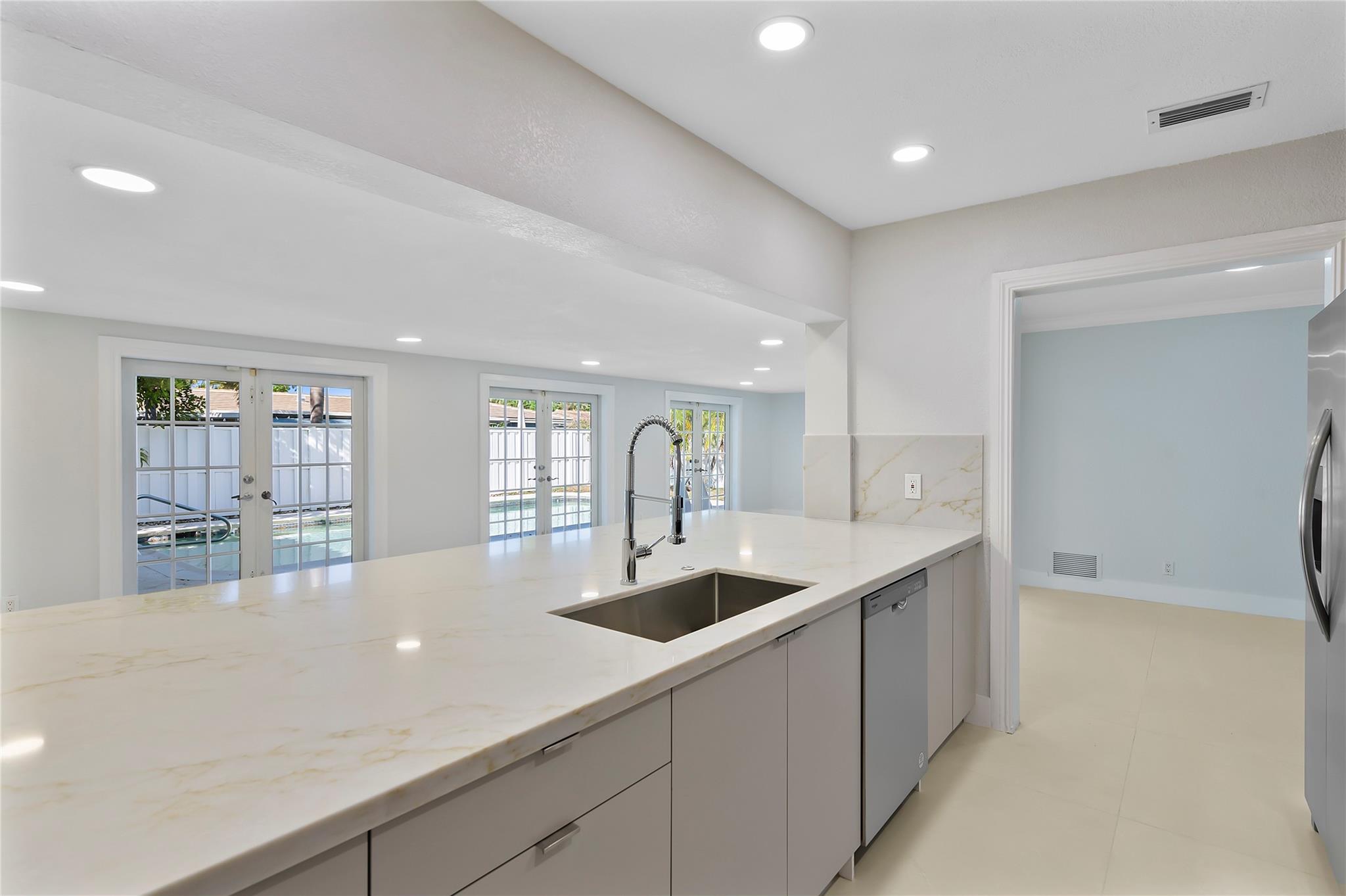 2231 NE 34th Ct Sold Property