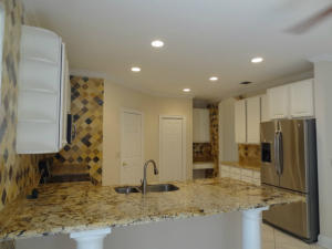 GRANITE KITCHEN W/STAINLESS STEEL APPLIA