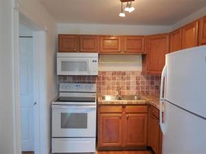 4906 kitchen