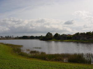 Lake Front!!