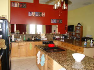13474 154th Place N Kitchen