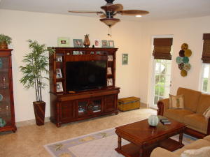 147 Mulligan Place Entry