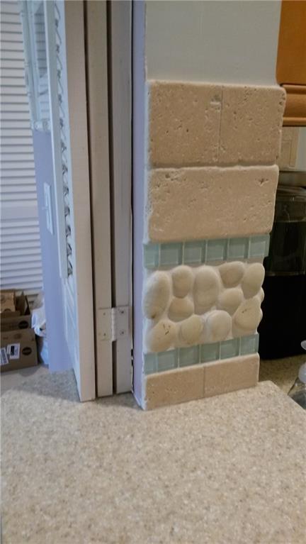 Tumbled marble/rock back splash