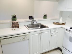 2917 Tuscany Court 201 KITCHEN4