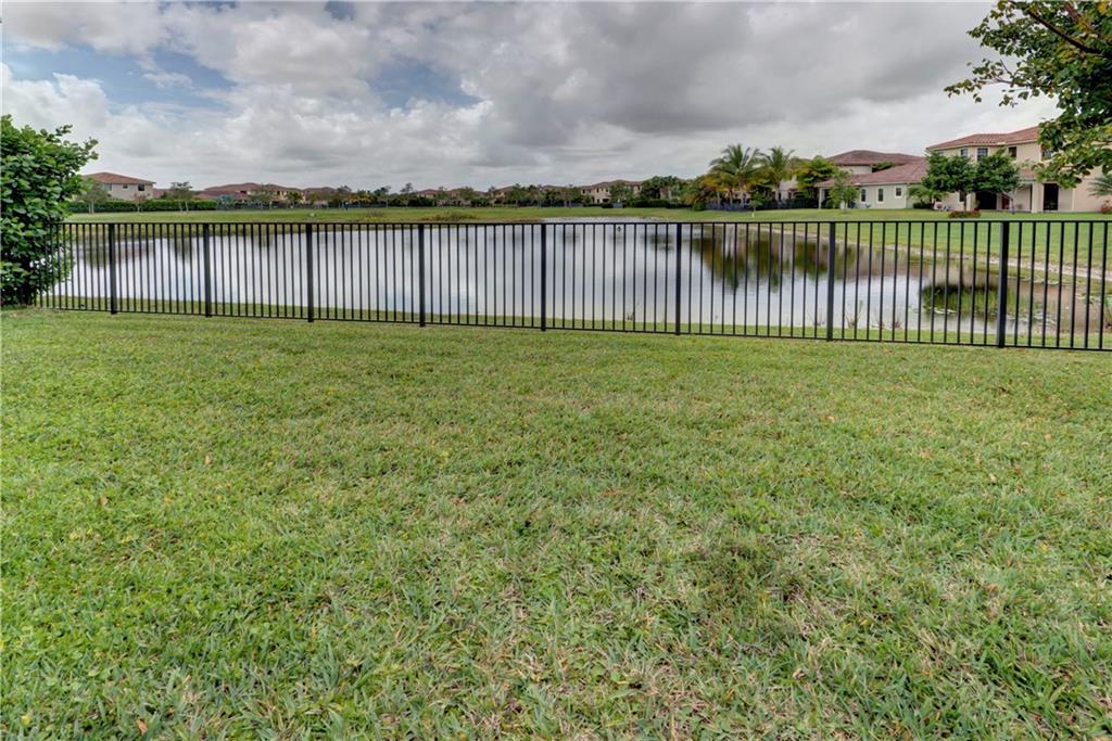 7512 NW 110th Dr Sold Property