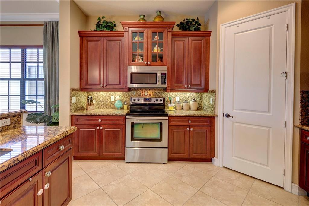 7512 NW 110th Dr Sold Property