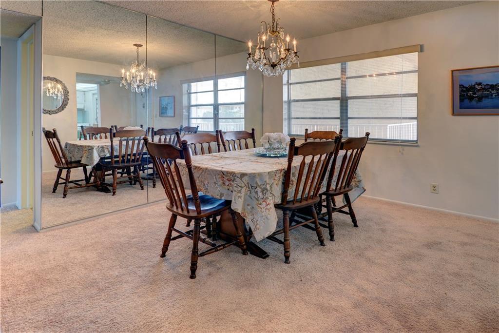 3990 NW 42nd Ave 306 Dining Rooom