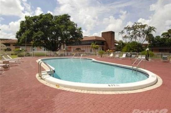 3081 NW 47th Ter 214 Sold Property