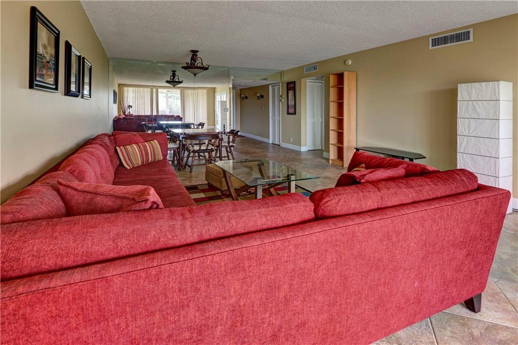 575 Oaks Ln 406 Sold Property