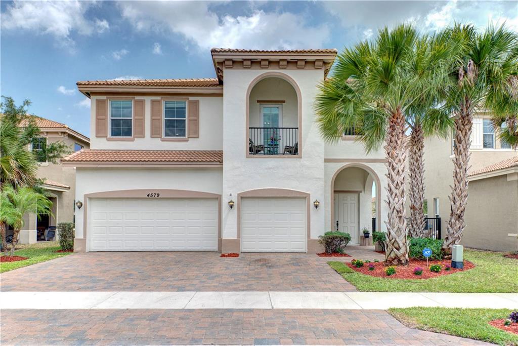 6 Bedrooms, 4 Full Bathrooms, 3 Car Garage!!!