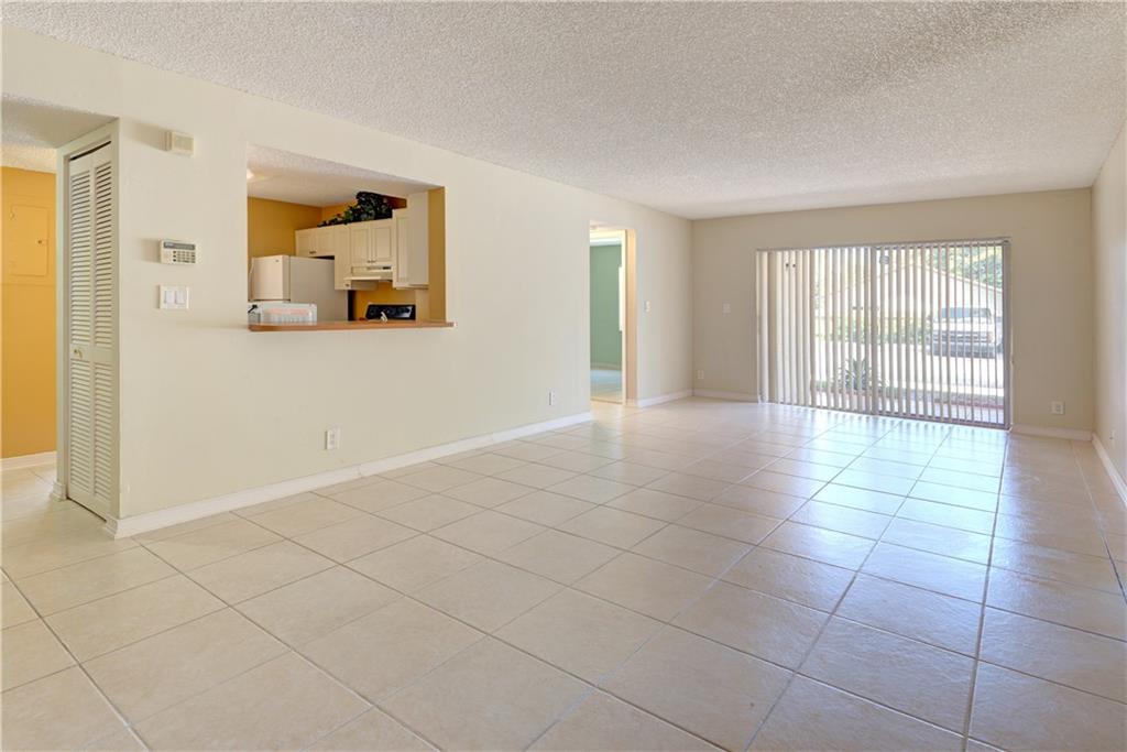12099 Royal Palm Blvd 2G Sold Property