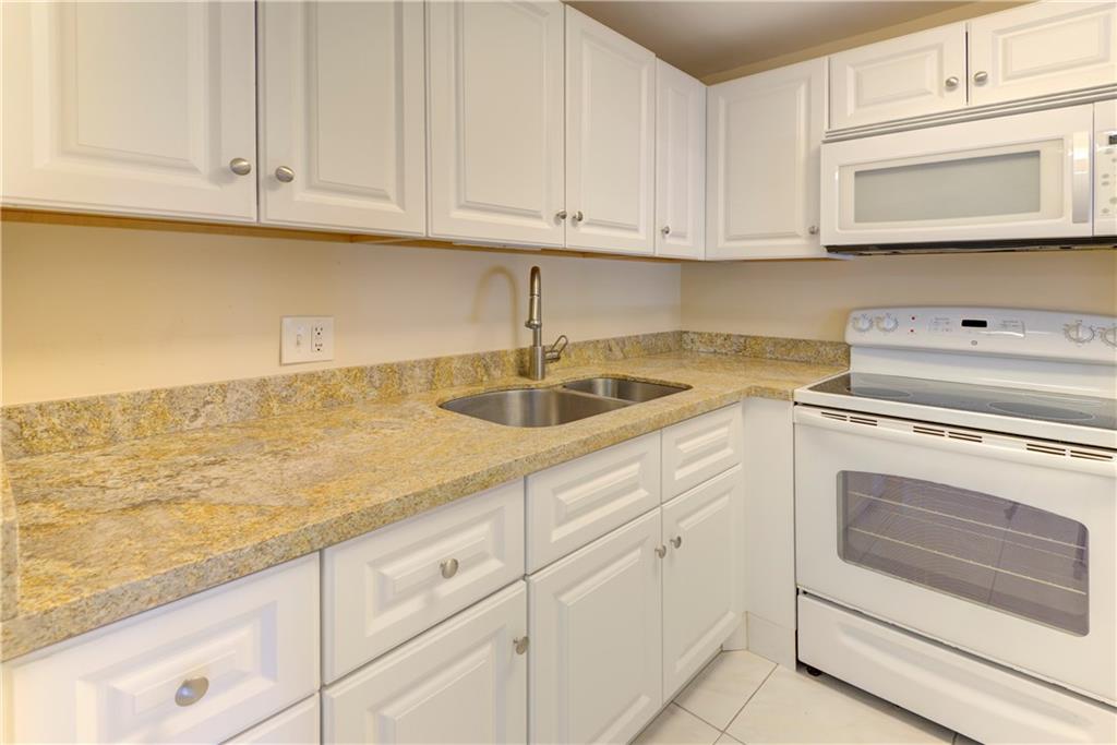 Updated Kitchen with Granite Counters and Newer Ap