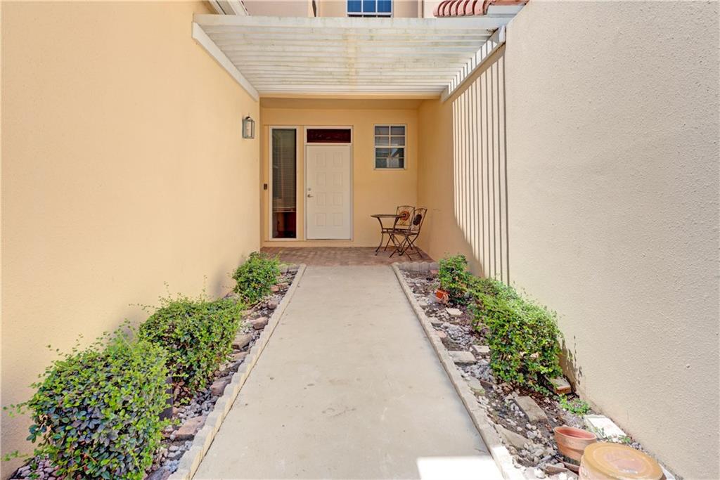 Entry to front door
