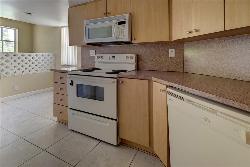2833 N Course Dr 202 Sold Property