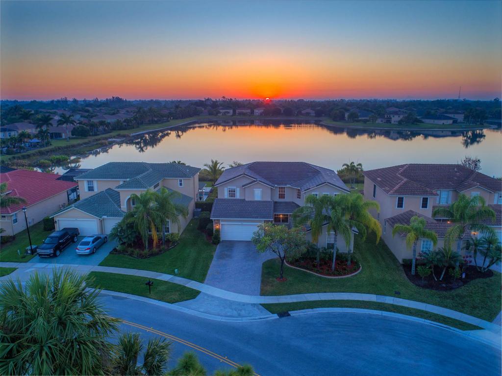 20180726195924689723000000-o