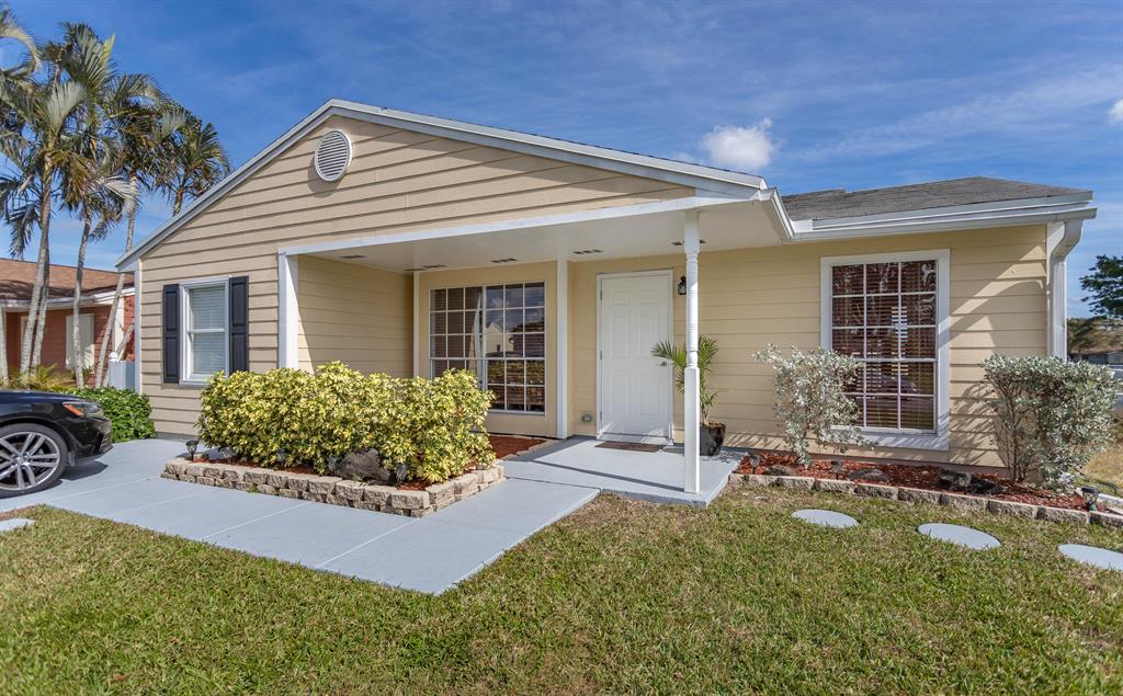 9060 Woodlark Terrace