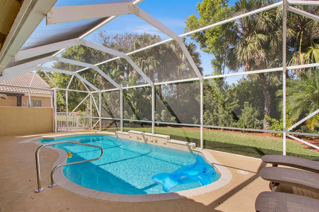 Private Pool & Patio