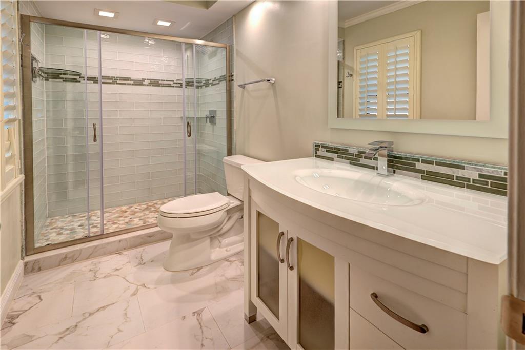 UPDATED BATHROOM #2 WITH ALL MODERN FINISHES