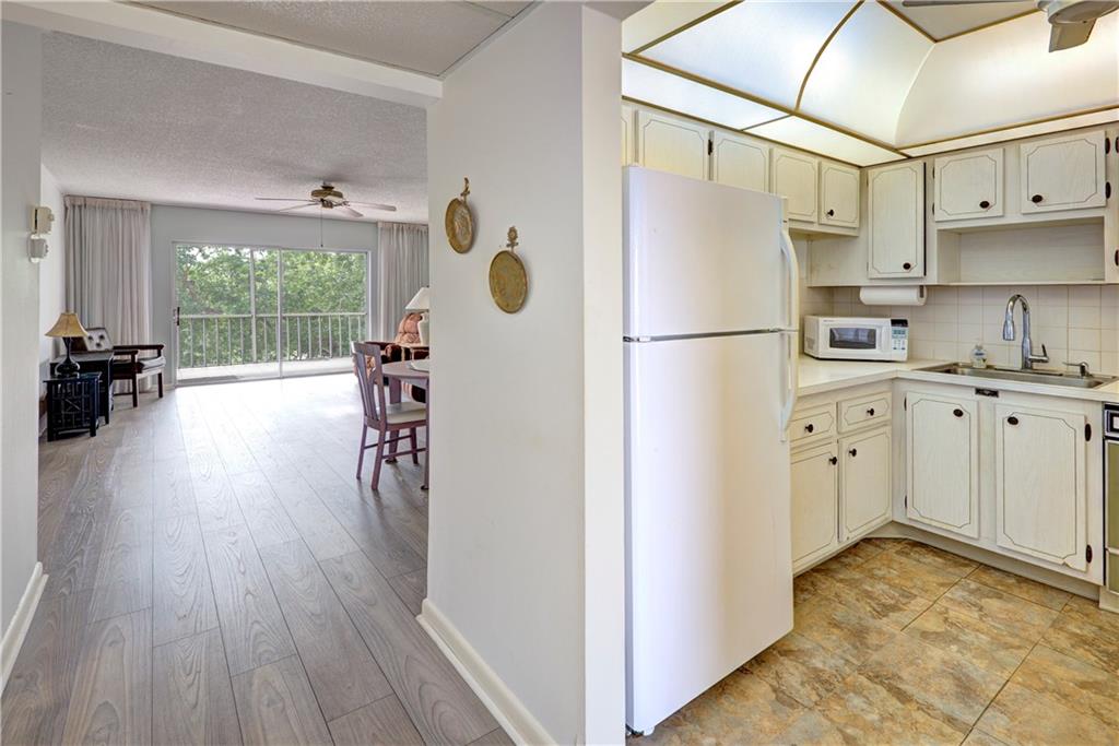 1000 COUNTRY CLUB DR 408 Sold Property