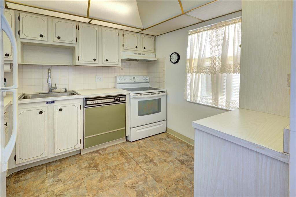 1000 COUNTRY CLUB DR 408 Sold Property