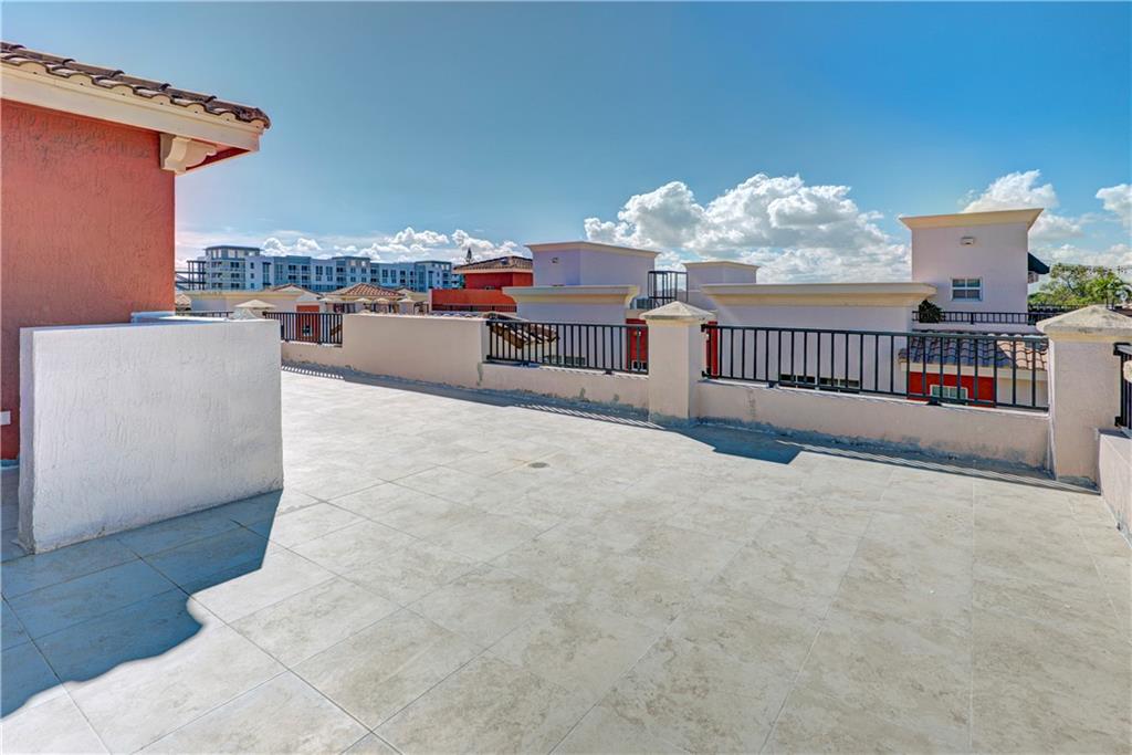 1033 17TH WY 1501 Sold Property