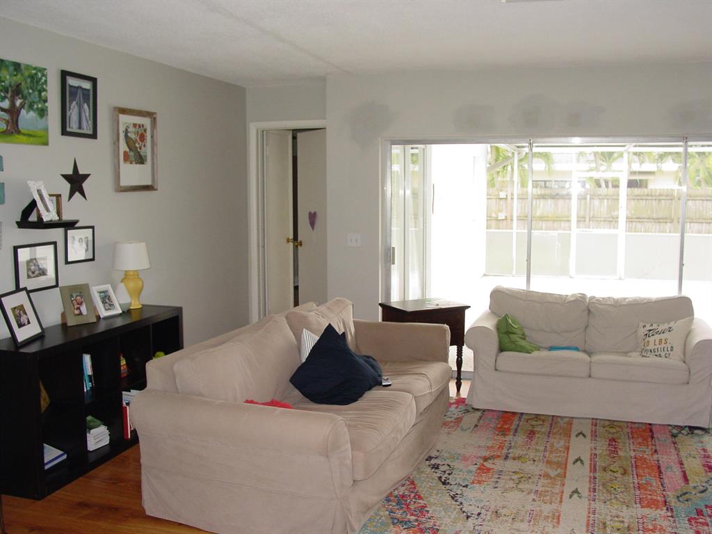3616 Daisy Avenue DSC00938