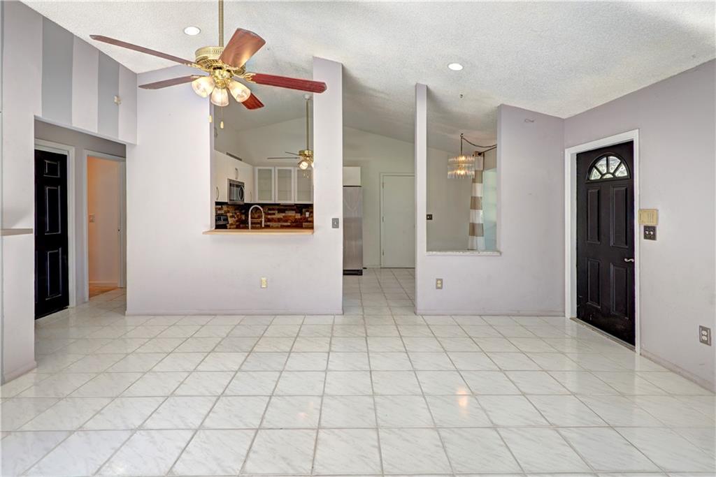 8600 SW 14th St Sold Property