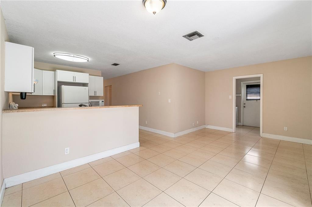 7658 NW 73rd Ter Sold Property
