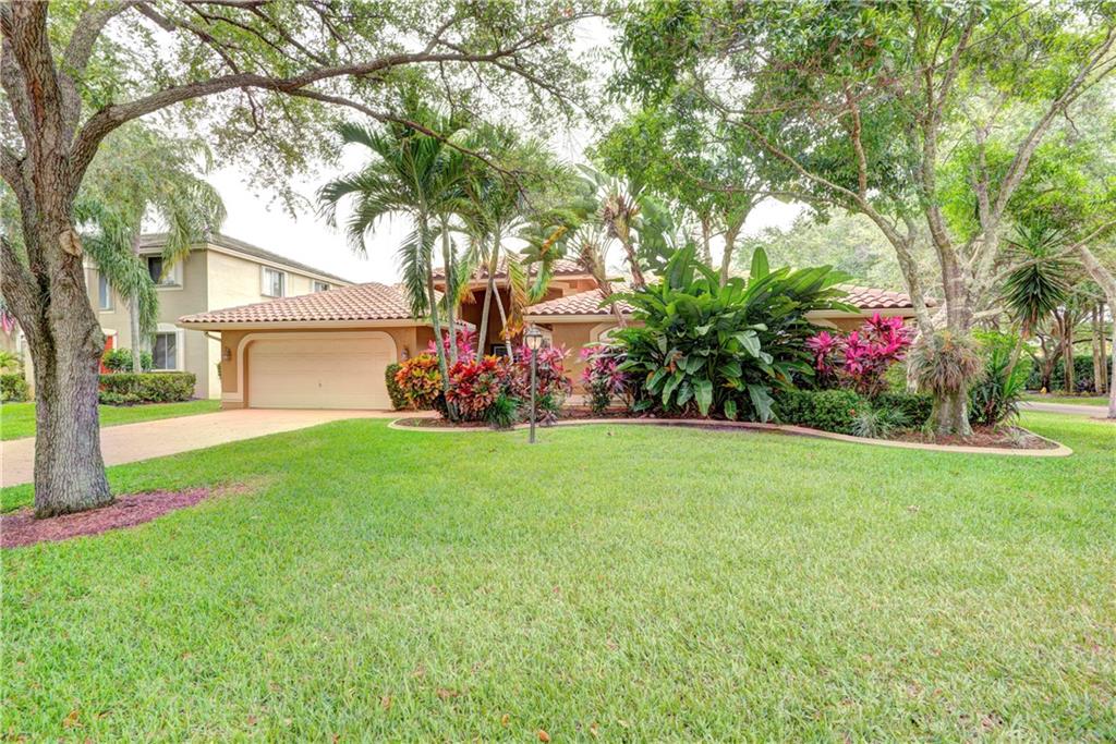 Desare's Sold Listings Beautiful front yard... great curb appeal!