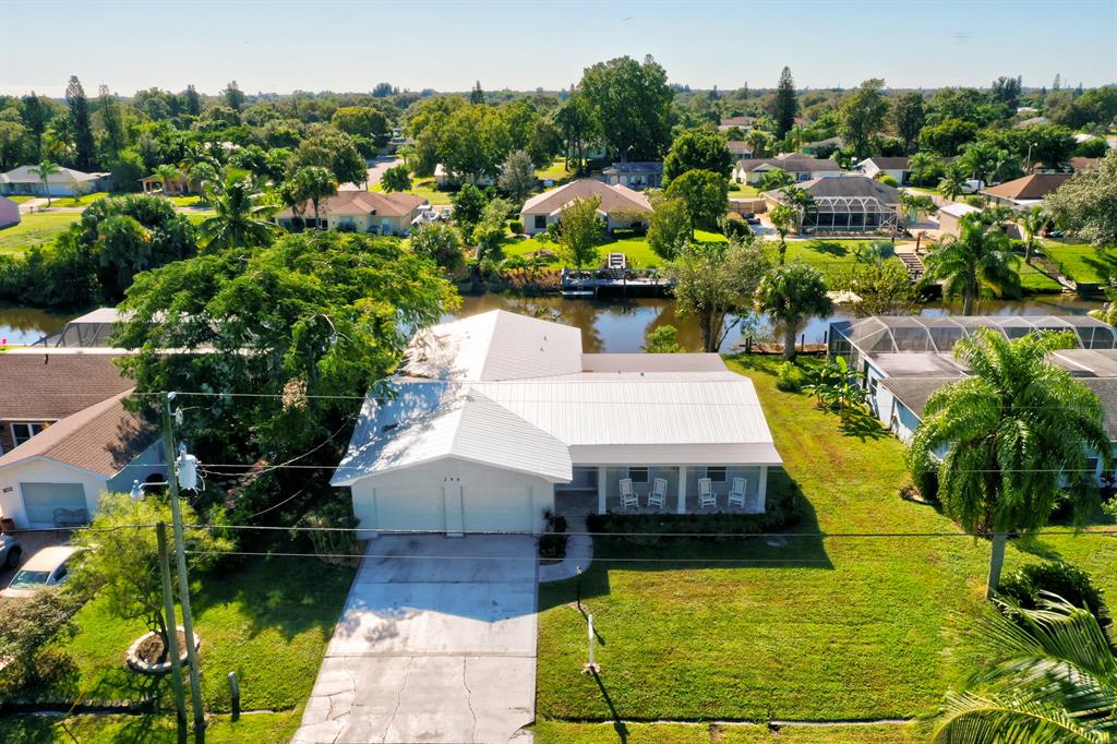 296 NE Surfside Avenue Sold Property
