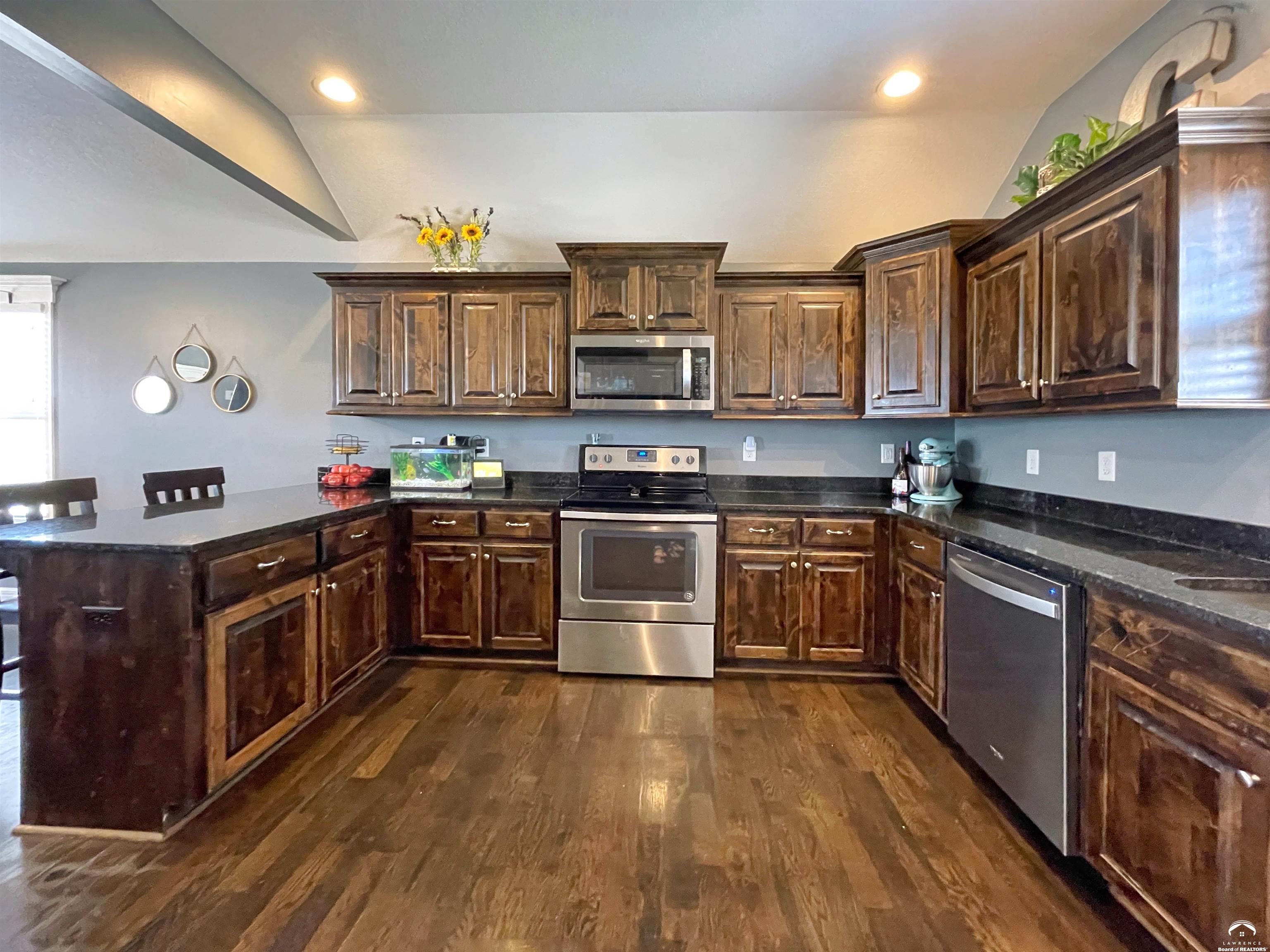 936 N Oak Terrace Sold Property