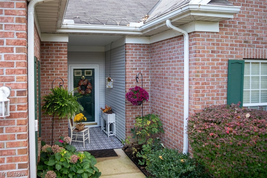 737 Elmwood Point Sold Property