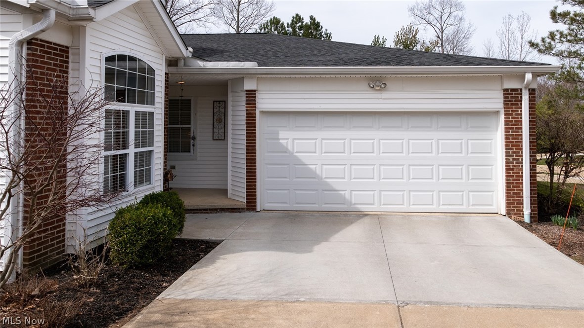726 Woodlake Drive 17A Sold Property