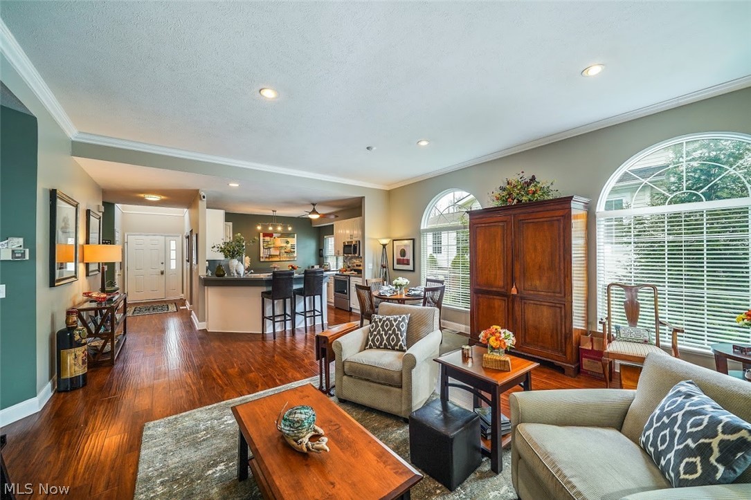 726 Woodlake Drive 17A Sold Property